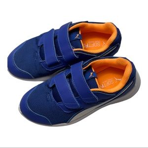 Boys Puma Sneakers Velcro Strap NWOT